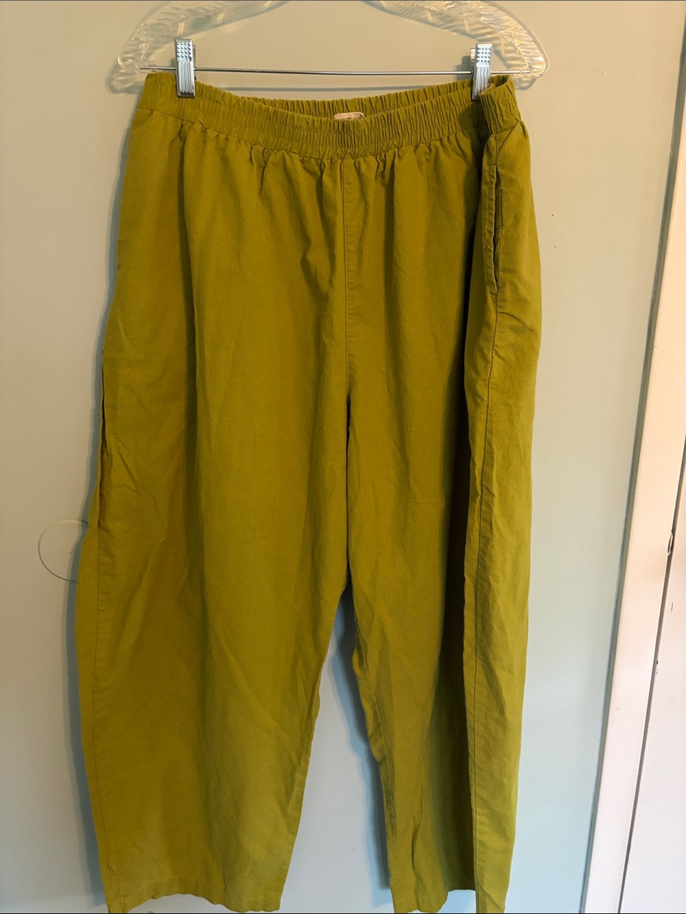 Lucy and Yak oversized pants and cropped top - Picture 5 of 5